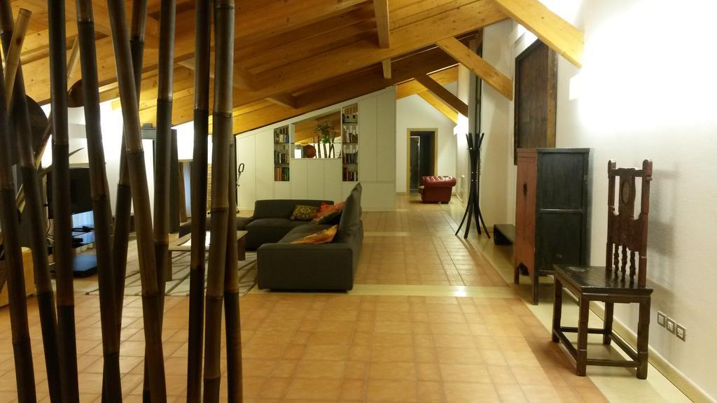 Agriturismo Casalbergo อิโซลาเดลลาสกาลา ภายนอก รูปภาพ